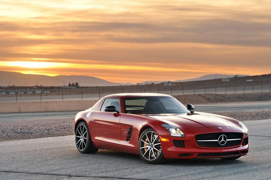  Mercedes-Benz SLS AMG GT 2013 года  (фото 44 из 110)